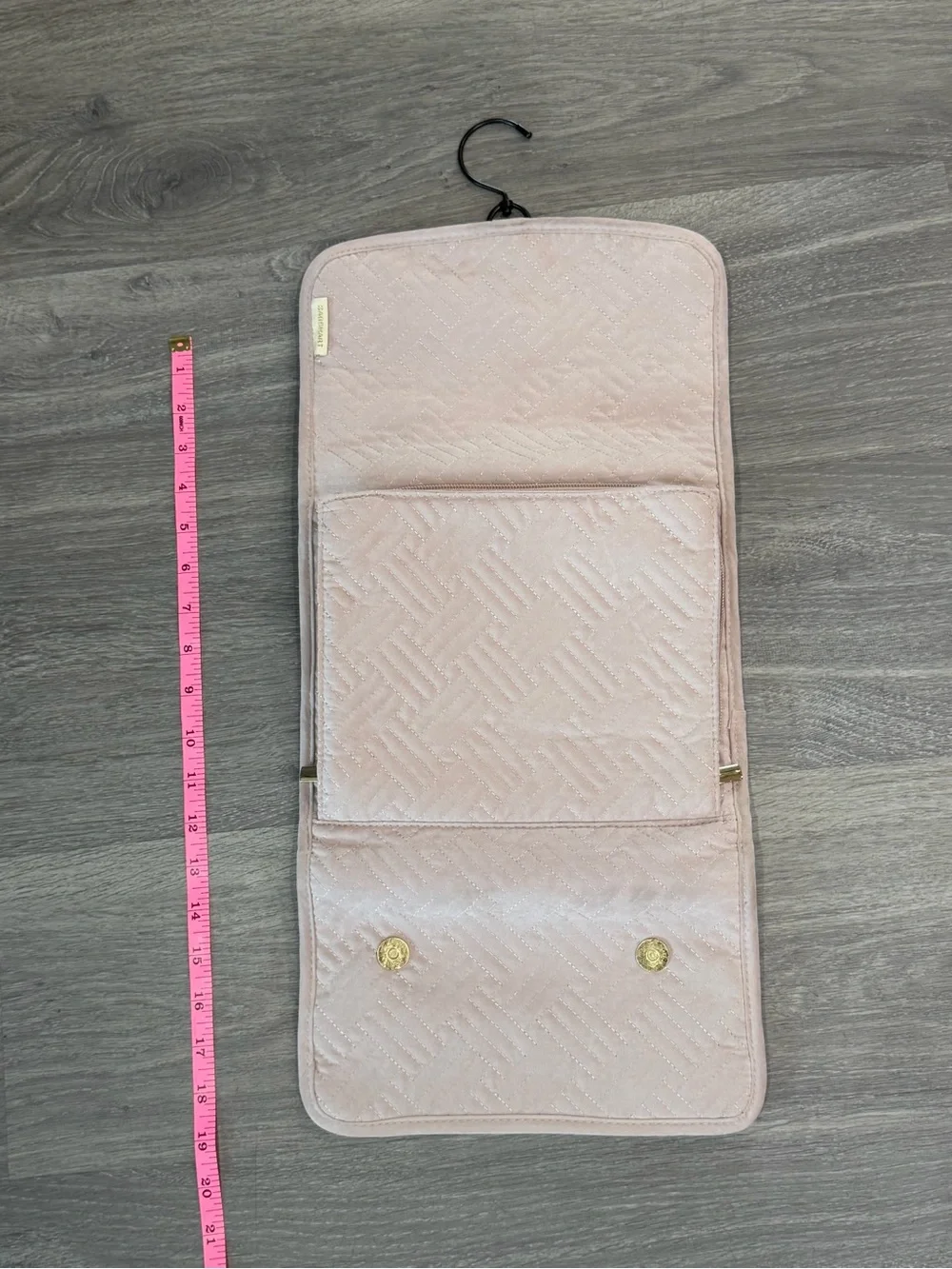 BAGSMART Quilted Hanging Travel Jewelry Organizer Case Roll Blush Pink